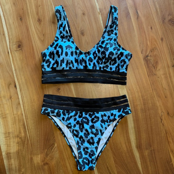Blue Leopard Print Bikini Set - Picture 2 of 4